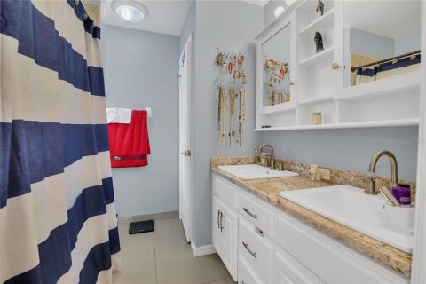 House in Lakeland, Florida 3 bedrooms, 143.91 sq.m. № 1837956 - photo 13