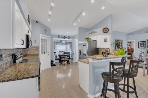 House in Lakeland, Florida 3 bedrooms, 143.91 sq.m. № 1837956 - photo 8