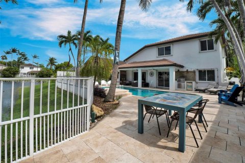 Снять в аренду виллу или дом в Дорал, Флорида 4 спальни, 243.4м2, № 2004445 - фото 18