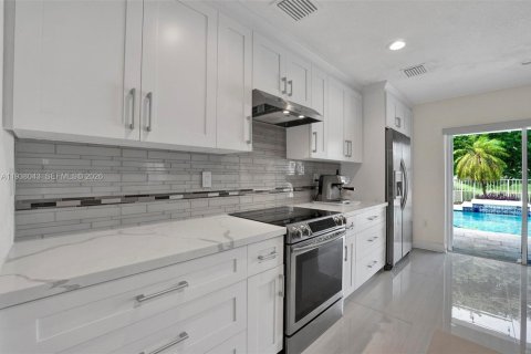 Снять в аренду виллу или дом в Дорал, Флорида 4 спальни, 243.4м2, № 2004445 - фото 15