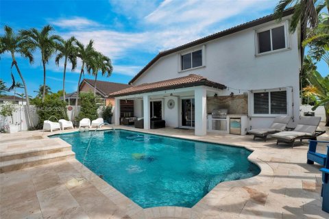 Снять в аренду виллу или дом в Дорал, Флорида 4 спальни, 243.4м2, № 2004445 - фото 17