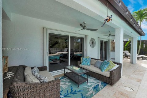 Снять в аренду виллу или дом в Дорал, Флорида 4 спальни, 243.4м2, № 2004445 - фото 19