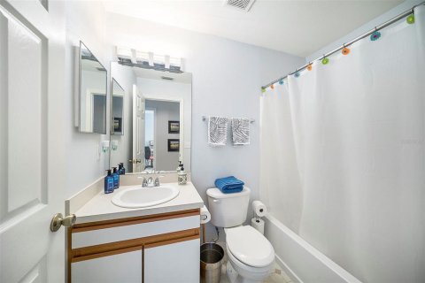 Adosado en venta en Tampa, Florida, 3 dormitorios, 141.58 m2 № 1880697 - foto 27