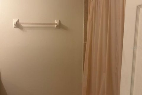 Condo in Tampa, Florida, 2 bedrooms  № 2225901 - photo 11