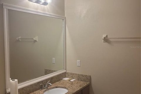 Condo in Tampa, Florida, 2 bedrooms  № 2225901 - photo 10