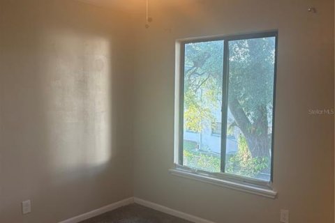 Condo in Tampa, Florida, 2 bedrooms  № 2225901 - photo 9