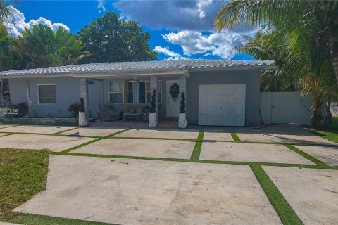 Casa en venta en Miami, Florida, 3 dormitorios, 104.05 m2 № 1953940 - foto 3