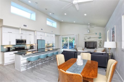 House in New Smyrna Beach, Florida 3 bedrooms, 133.78 sq.m. № 1531216 - photo 6