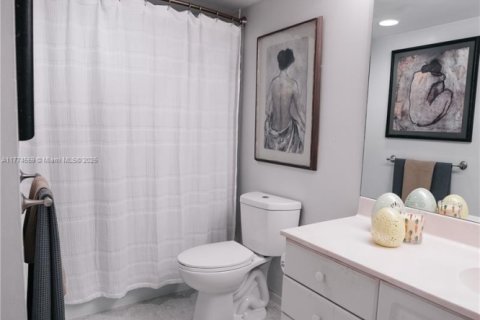 Copropriété à vendre à Sunny Isles Beach, Floride: 1 chambre, 92.9 m2 № 2061547 - photo 16