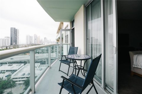 Copropriété à vendre à Sunny Isles Beach, Floride: 1 chambre, 92.9 m2 № 2061547 - photo 3