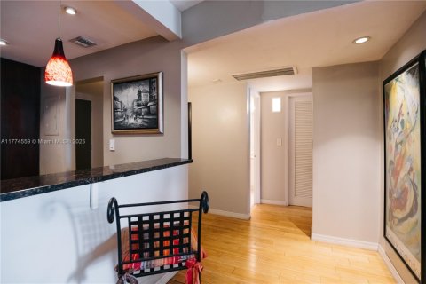 Copropriété à vendre à Sunny Isles Beach, Floride: 1 chambre, 92.9 m2 № 2061547 - photo 22
