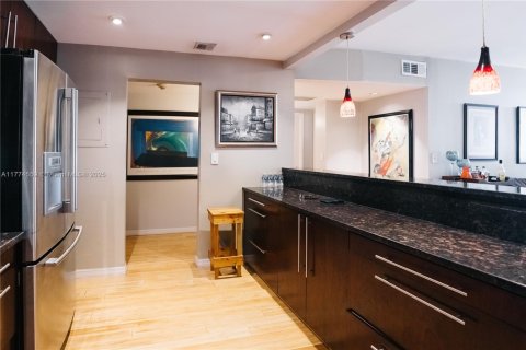 Copropriété à vendre à Sunny Isles Beach, Floride: 1 chambre, 92.9 m2 № 2061547 - photo 19