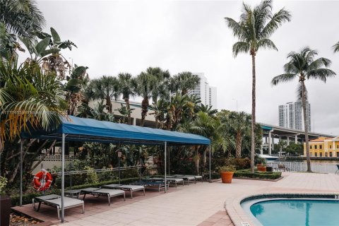 Copropriété à vendre à Sunny Isles Beach, Floride: 1 chambre, 92.9 m2 № 2061547 - photo 30