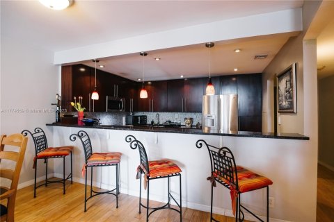 Copropriété à vendre à Sunny Isles Beach, Floride: 1 chambre, 92.9 m2 № 2061547 - photo 10