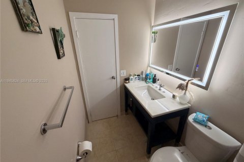 Villa ou maison à vendre à Pembroke Pines, Floride: 3 chambres, 124.58 m2 № 2002133 - photo 18