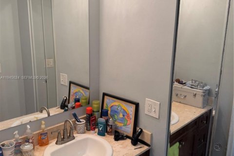 Villa ou maison à vendre à Pembroke Pines, Floride: 3 chambres, 124.58 m2 № 2002133 - photo 20