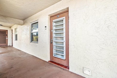 Condo in Boca Raton, Florida, 2 bedrooms  № 2181139 - photo 3
