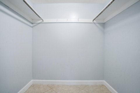 Condo in Boca Raton, Florida, 2 bedrooms  № 2181139 - photo 16