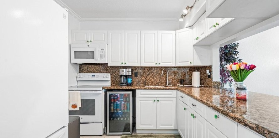 Condo in Boca Raton, Florida, 2 bedrooms  № 2181139