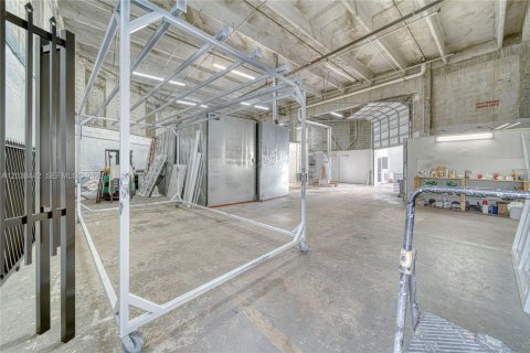 Commercial property in Homestead, Florida № 2184475 - photo 10