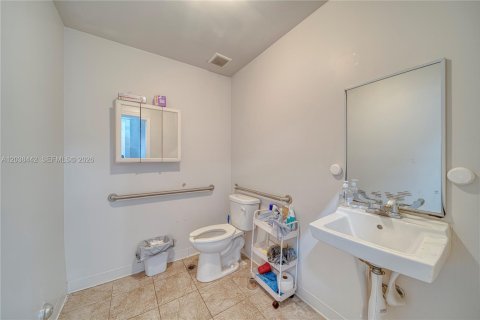 Commercial property in Homestead, Florida № 2184475 - photo 21