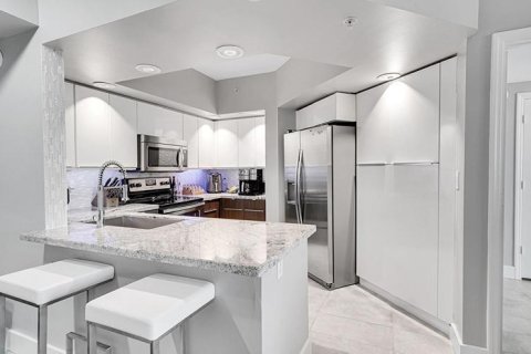 Copropriété à vendre à Fort Lauderdale, Floride: 2 chambres, 117.89 m2 № 2270621 - photo 12