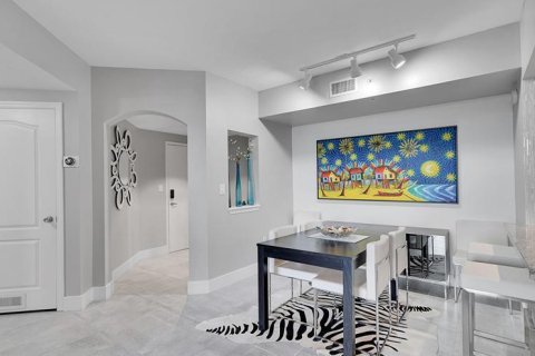 Copropriété à vendre à Fort Lauderdale, Floride: 2 chambres, 117.89 m2 № 2270621 - photo 11