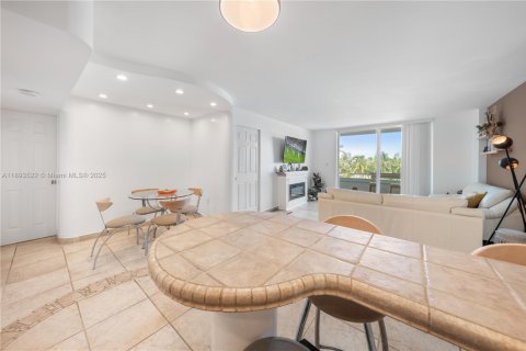 Copropriété à vendre à Miami Beach, Floride: 1 chambre, 60.76 m2 № 1946544 - photo 11