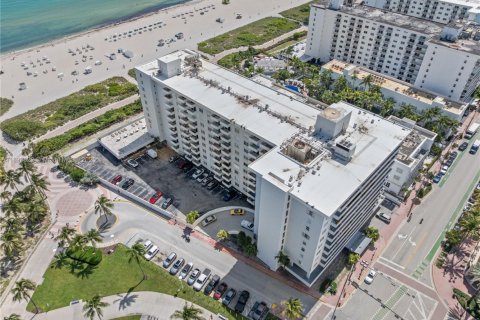 Copropriété à vendre à Miami Beach, Floride: 1 chambre, 60.76 m2 № 1946544 - photo 3