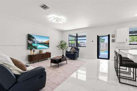 Купить виллу или дом в Майами, Флорида 4 спальни, 291.62м2, № 1971263 - фото 9