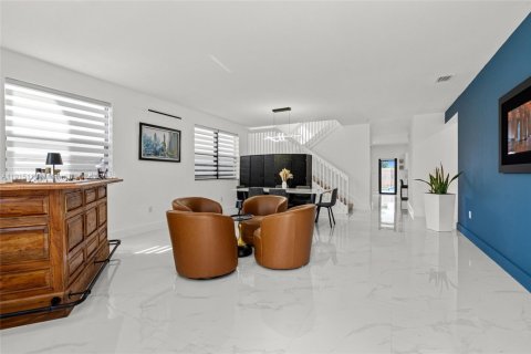 Купить виллу или дом в Майами, Флорида 4 спальни, 291.62м2, № 1971263 - фото 5