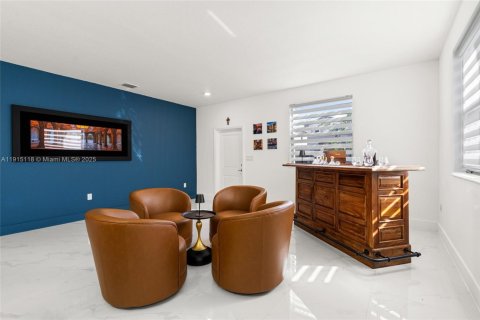 Купить виллу или дом в Майами, Флорида 4 спальни, 291.62м2, № 1971263 - фото 7