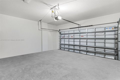 Купить виллу или дом в Майами, Флорида 4 спальни, 291.62м2, № 1971263 - фото 26