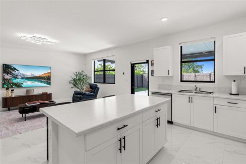 Купить виллу или дом в Майами, Флорида 4 спальни, 291.62м2, № 1971263 - фото 16