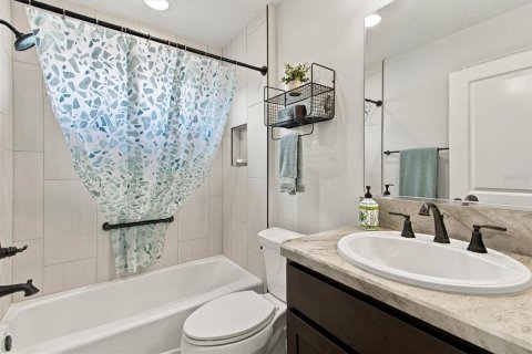 Casa en venta en The Villages, Florida, 4 dormitorios, 187.11 m2 № 2381198 - foto 27