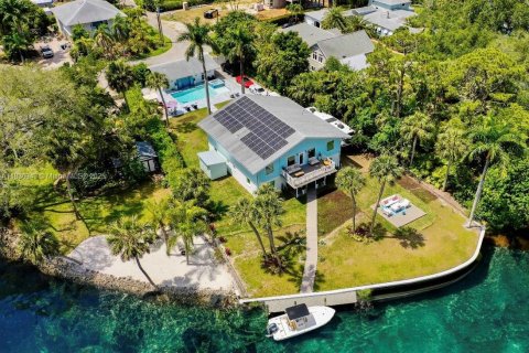 Купить виллу или дом в Бонита Спрингс, Флорида 6 спален, № 2034293 - фото 2