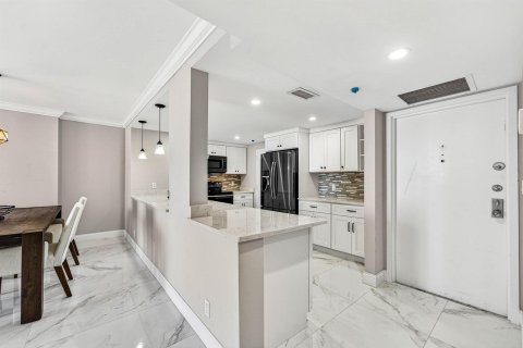 Condo in Hillsboro Beach, Florida, 2 bedrooms  № 2146253 - photo 6