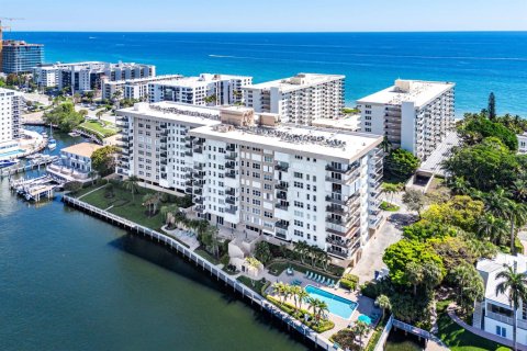 Condo in Hillsboro Beach, Florida, 2 bedrooms  № 2146253 - photo 2
