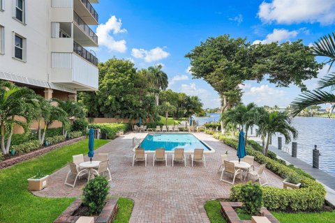 Condo in Hillsboro Beach, Florida, 2 bedrooms  № 2146253 - photo 29
