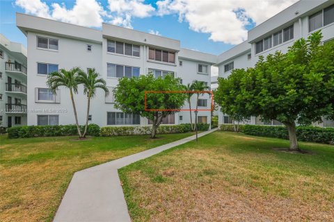 Copropriété à vendre à Lake Worth, Floride: 3 chambres, 139.82 m2 № 1956114 - photo 27