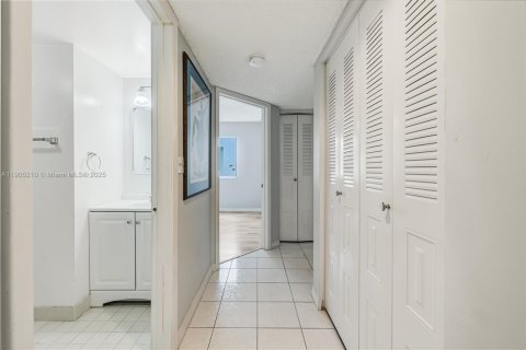 Copropriété à vendre à Lake Worth, Floride: 3 chambres, 139.82 m2 № 1956114 - photo 26