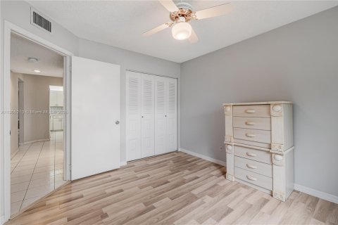 Copropriété à vendre à Lake Worth, Floride: 3 chambres, 139.82 m2 № 1956114 - photo 21