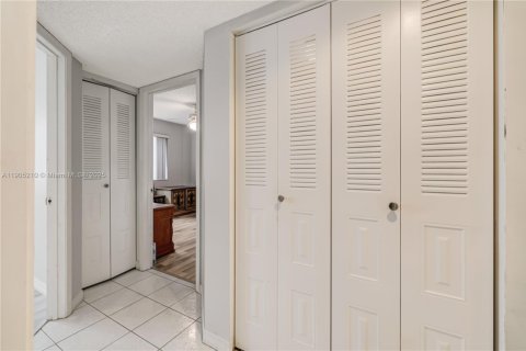 Copropriété à vendre à Lake Worth, Floride: 3 chambres, 139.82 m2 № 1956114 - photo 23