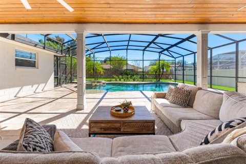 Villa ou maison à vendre à Orlando, Floride: 4 chambres, 232.35 m2 № 2429205 - photo 2