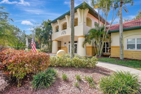 Condo in Fort Myers, Florida, 2 bedrooms  № 1949052 - photo 1