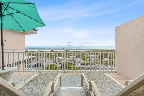Condo in Sarasota, Florida, 1 bedroom № 2101837 - photo 28