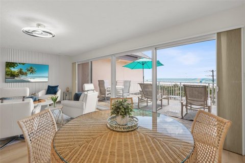 Condo in Sarasota, Florida, 1 bedroom № 2101837 - photo 15