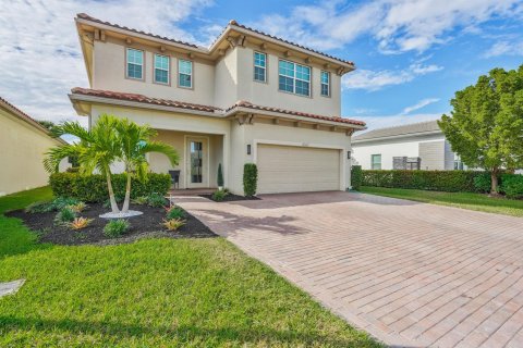 Villa ou maison à vendre à Lake Worth, Floride: 5 chambres, 286.6 m2 № 2394731 - photo 2