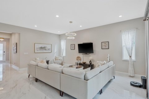 Villa ou maison à vendre à Lake Worth, Floride: 5 chambres, 286.6 m2 № 2394731 - photo 6