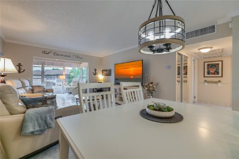 Купить кондоминиум в Лодердейл-Лейкс, Флорида 2 спальни, 87.7м2, № 2002760 - фото 7